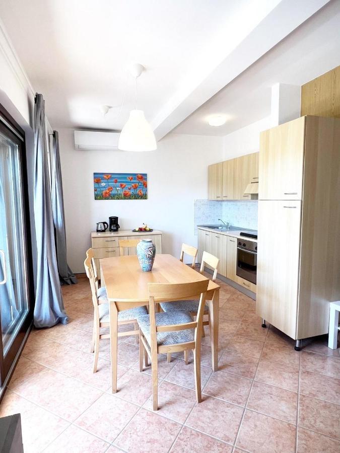 Villa Ortensie Apartments Funtana Extérieur photo